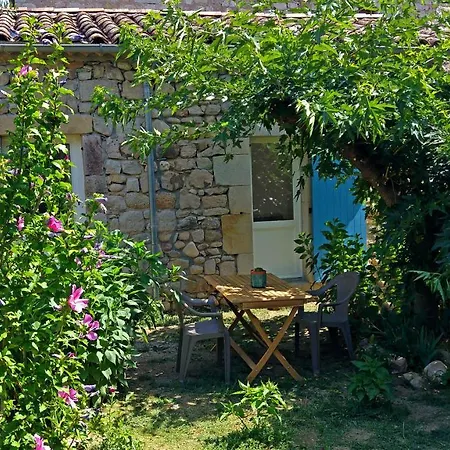 Chez Maggy Et Leon Appartement Chambonas Buitenkant foto